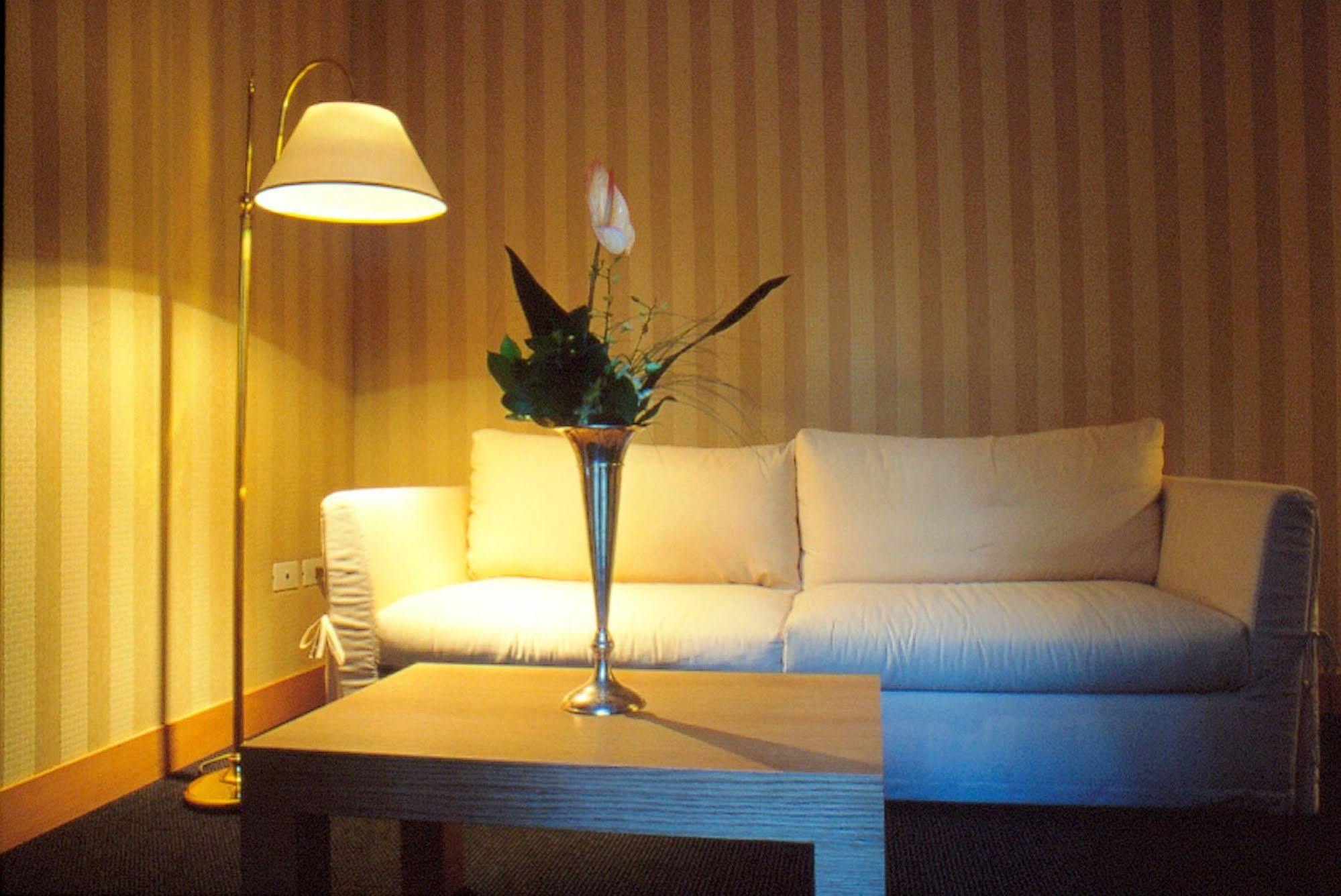 Lemon Garden Hotel Рим Екстериор снимка